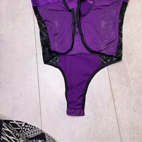 Fredericks of Hollywood Purple Black Ilana Lace Bodysuit Mesh Thong NWT Medium - Picture 9 of 15